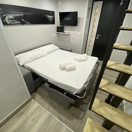 Greta's_house * Napoli